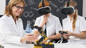 The Importance of Virtual Reality In Online Learning